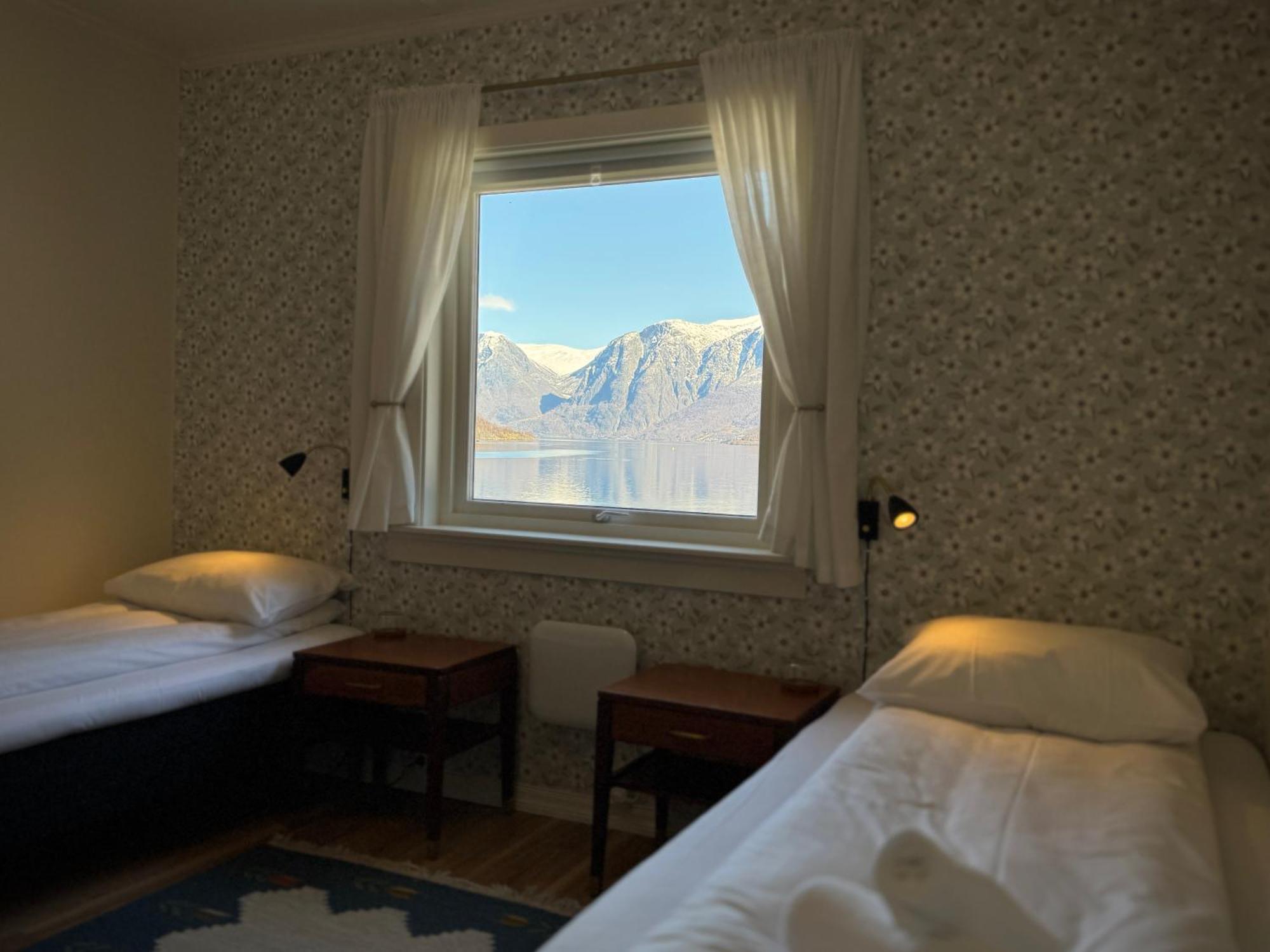 Svingen Guesthouse - Panoramic Fjord Views In Flåm Exterior foto